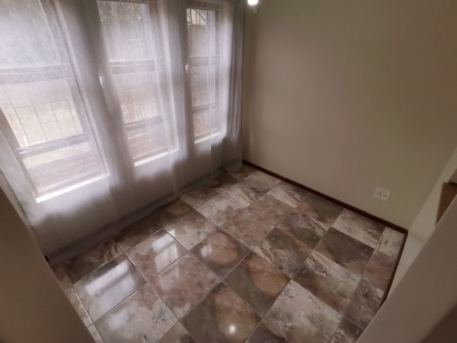 To Let 3 Bedroom Property for Rent in Beacon Bay Eastern Cape